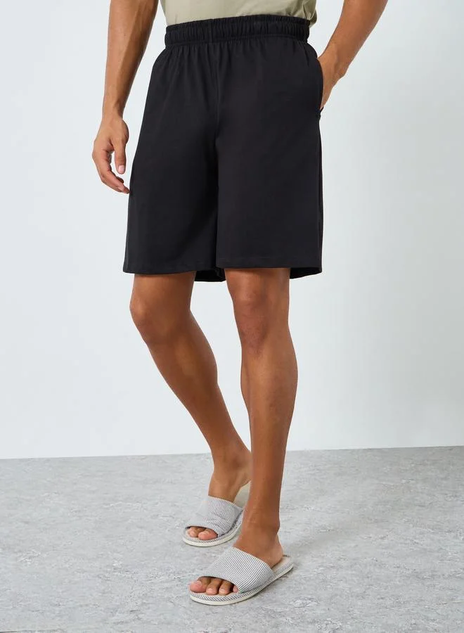 Styli  Men Printed Knit T-Shirt and Shorts Set for Men | Best Price UAE